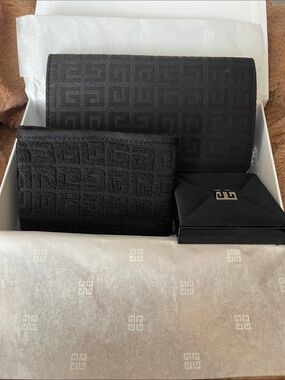 Givenchy Black Jacquard Logo brush set, spa headband and mirror
